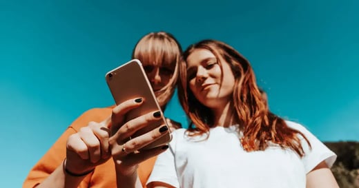 Social Media for Jewelry Stores: 6 Benefits, Tips, & Tools