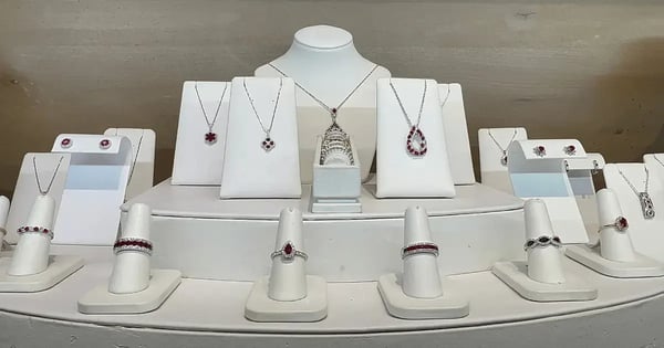 Jewelry Inventory System: 3 Top Options for Your Store