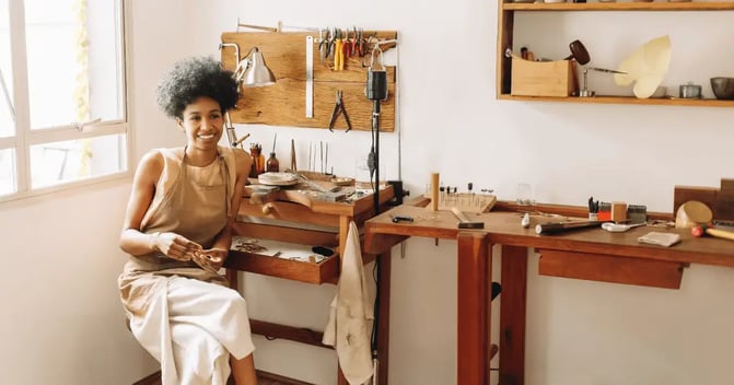 how to get into the jewelry industry