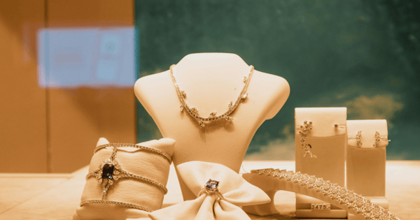 5 Questions To Ask Before Investing in Jewelry