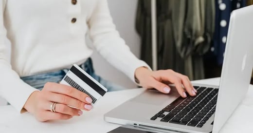 5 Tips for Selling Jewelry Online in 2026