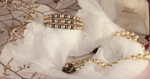 Jewelry Payment Options: How To Offer Credit, Financing, and Layaway