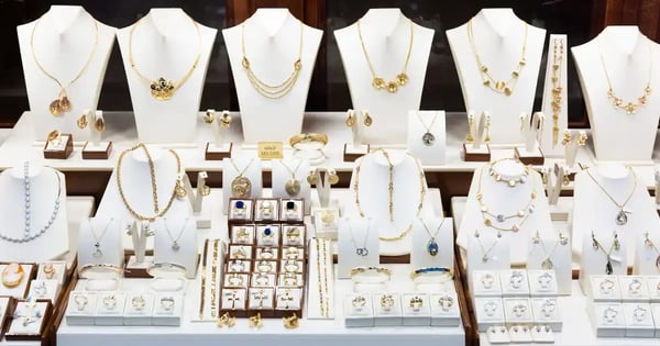 7 Seasonal Inventory Strategies for Jewelry Stores
