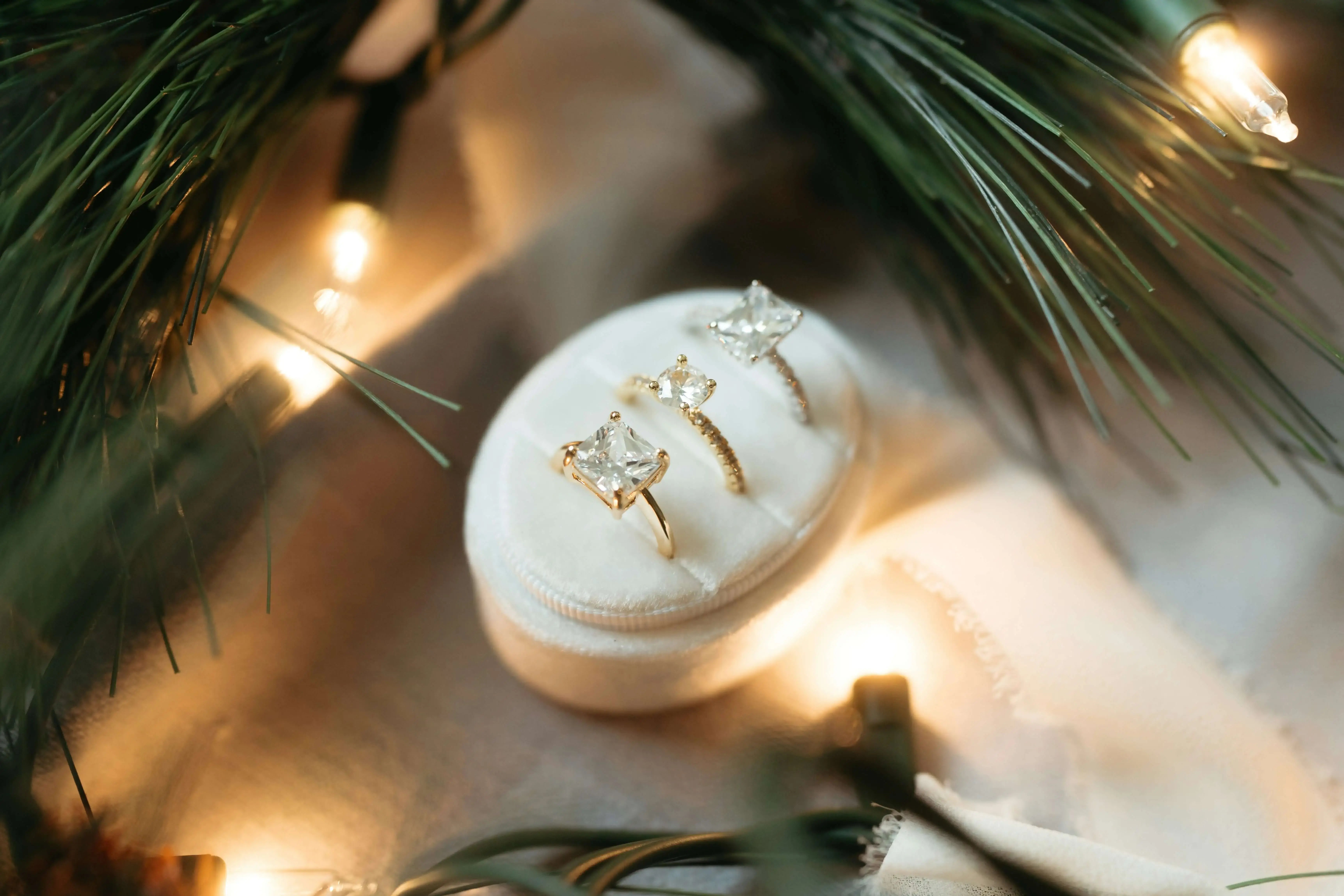 external holiday rings