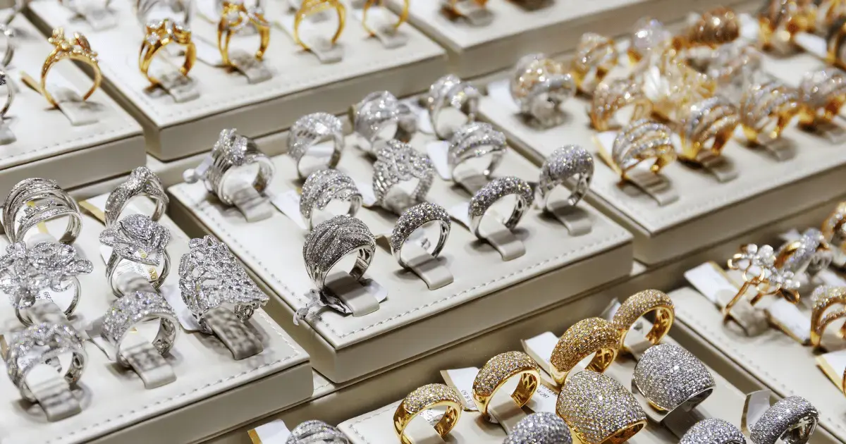 how do jewelry stores get their inventory