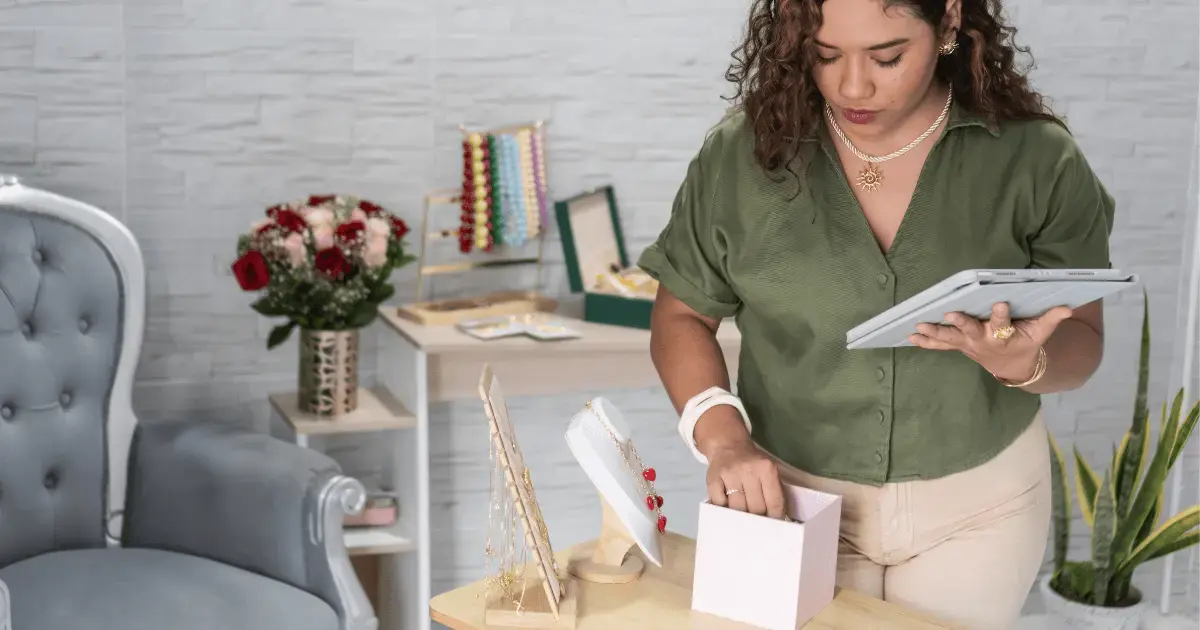 How To Ship Jewelry: 9 Tips for Small Retailers